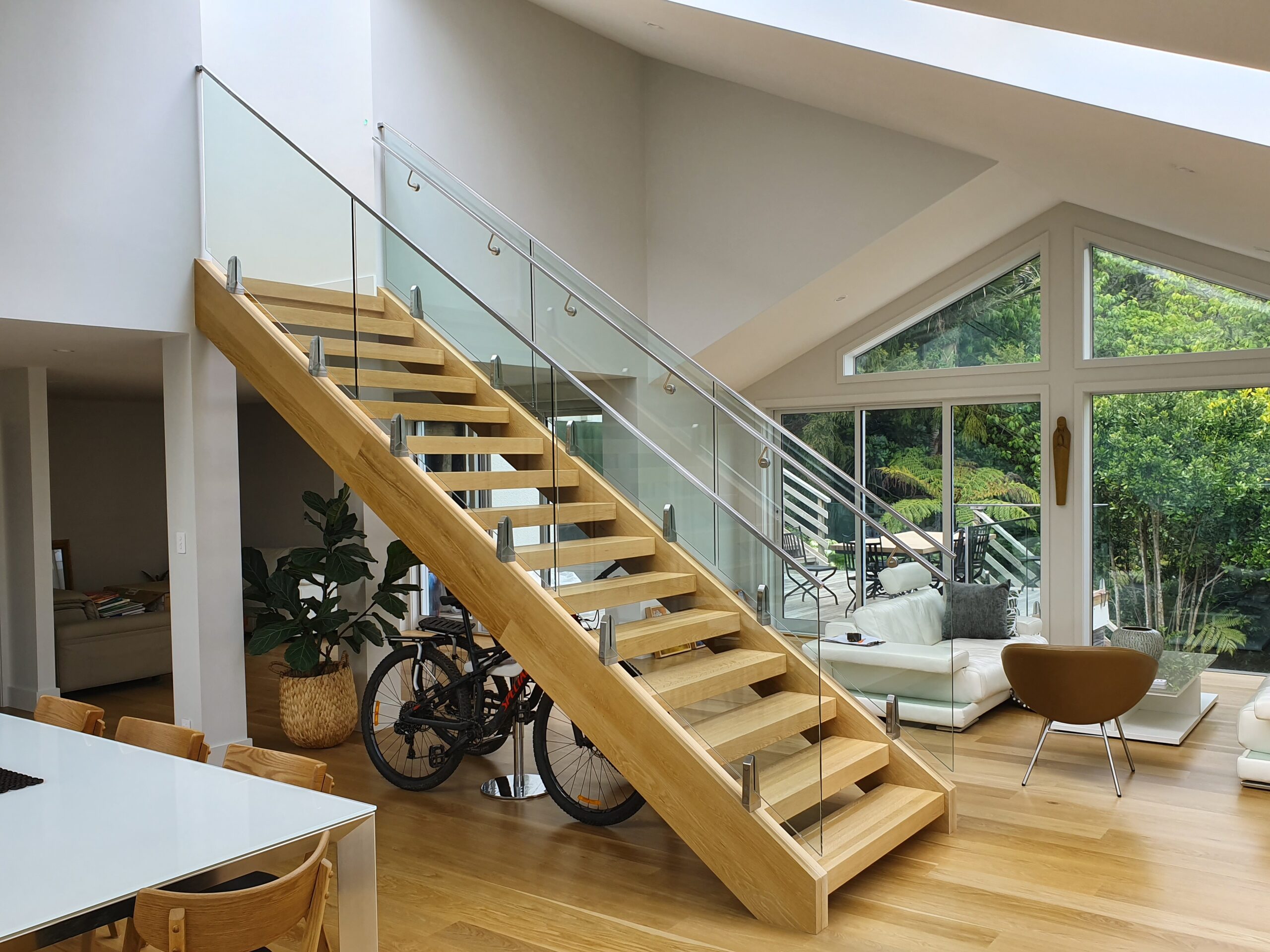 Top Fixed Vices to Stairs - Victoria Ave