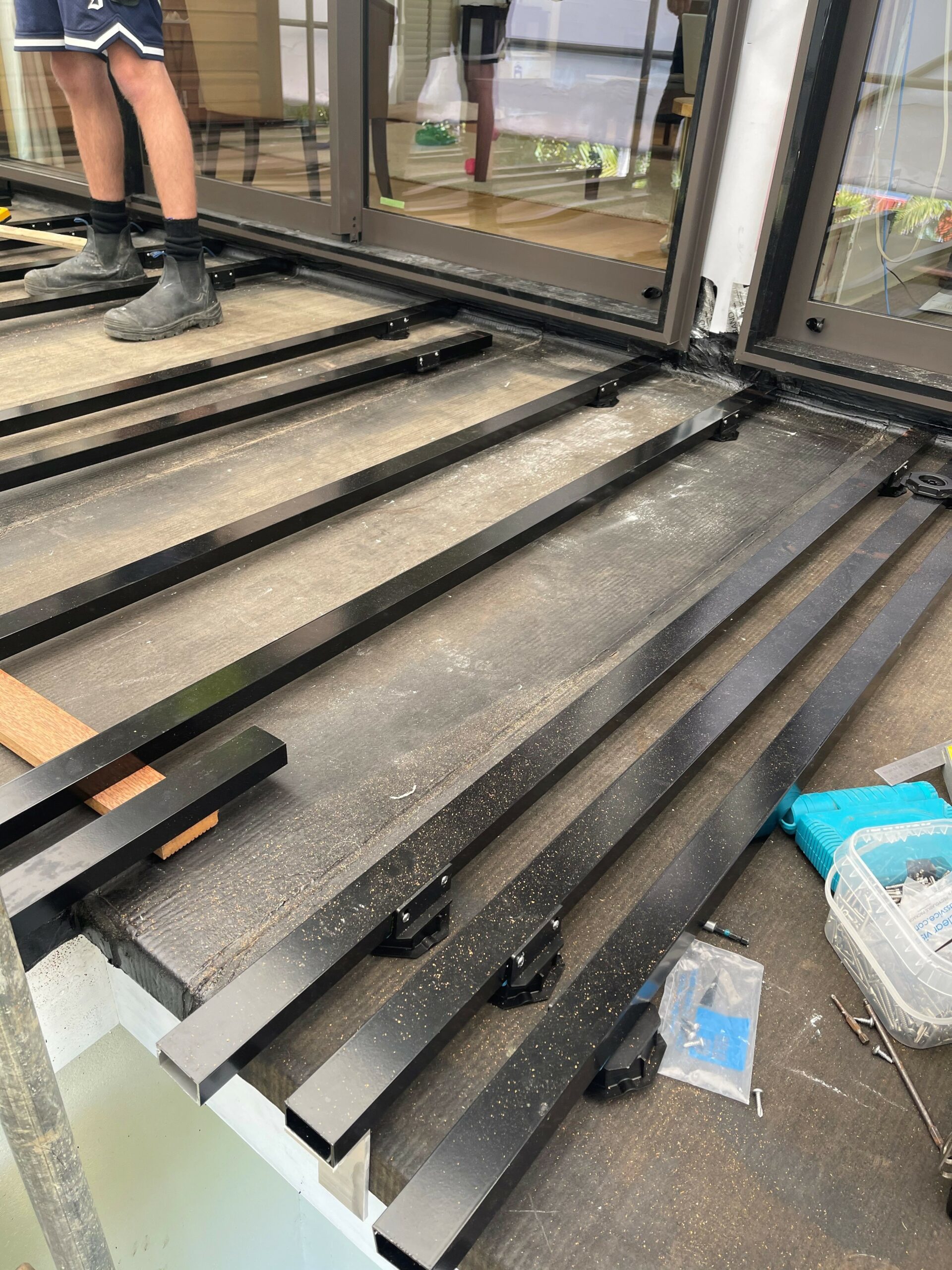 Clearline Railing + Anchorjak Aluminium Deck